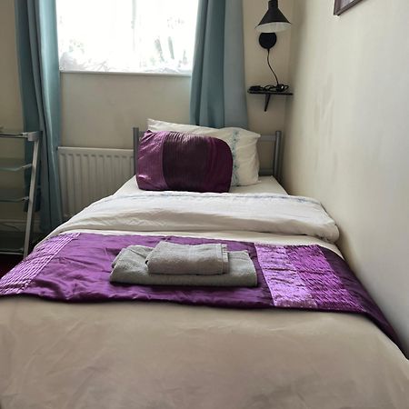 Love & Peace Orpington Extérieur photo