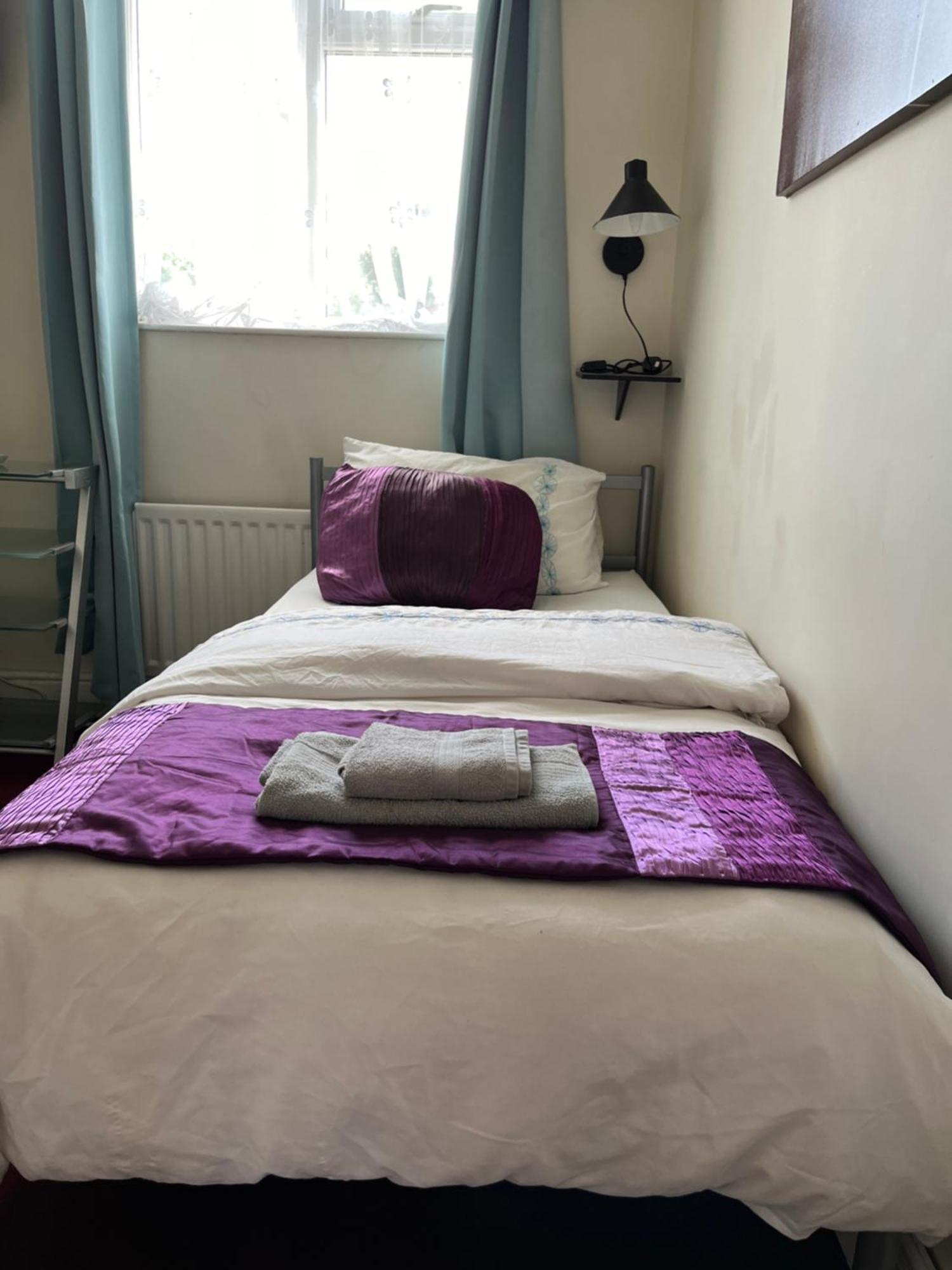 Love & Peace Orpington Extérieur photo