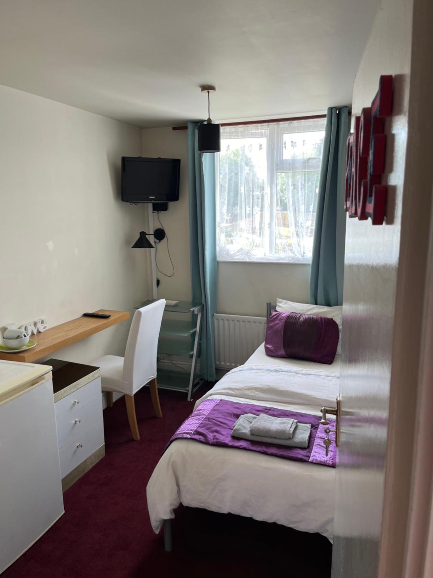 Love & Peace Orpington Extérieur photo